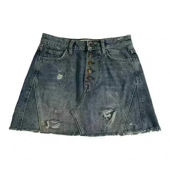 We The Free Button Fly Medium Wash Distressed Mini Denim Skirt 25 - Picture 1 of 4
